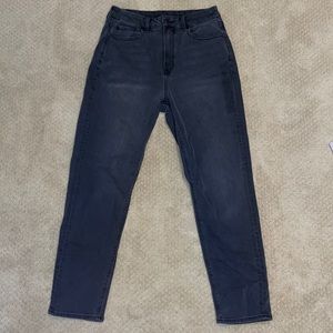 American Eagle Curvy Mom Jean